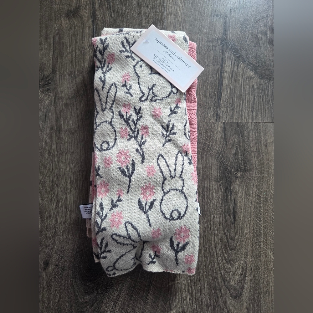 Cupcakes & Cashmere Kitchen Towels - Set Of 3 100% Cotton NWT
